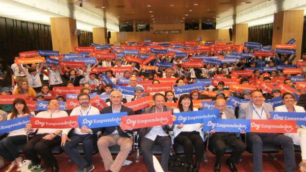 Unos 1800 escolares participan en mercado de cooperativas en Zaragoza (20 Minutos). Unos 1800 escolares participan en mercado de cooperativas en Zaragoza (20 Minutos).