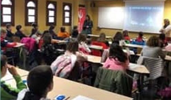 Taller de Marca y Logotipo en Huesca (Colegio «Santa Ana», de Fraga)