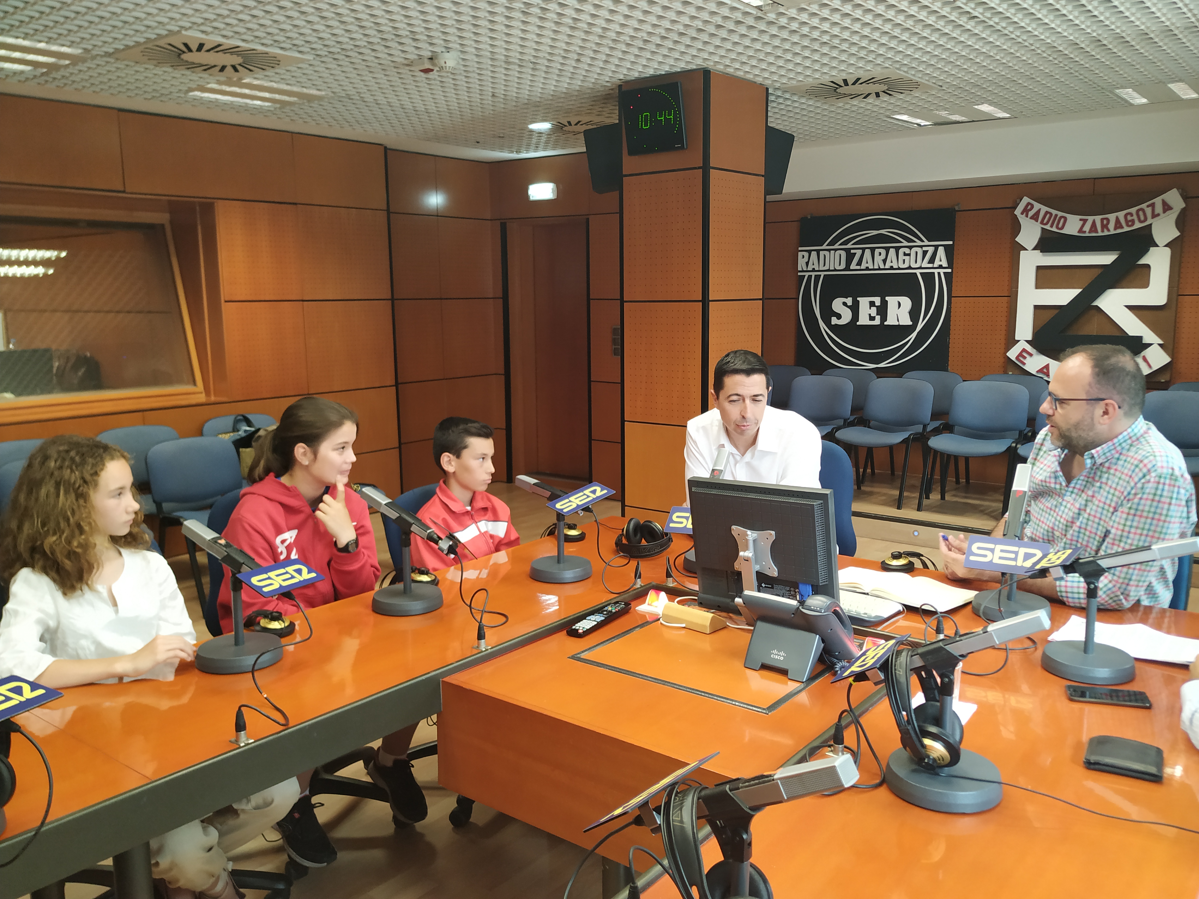 Entrevista en «Hoy por hoy» al alumnado del C. «Romareda» (Zaragoza)