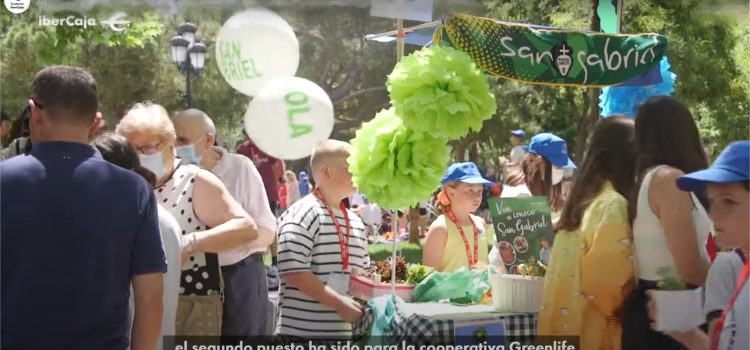 Vídeo: Mercado de cooperativas en la Plaza de los Sitios (junio, 2022)