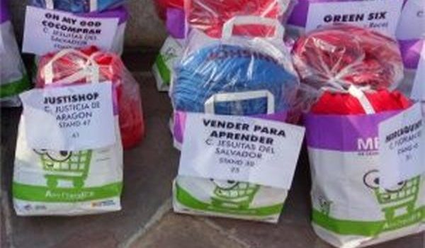El producto. El servicio. El producto. El servicio.